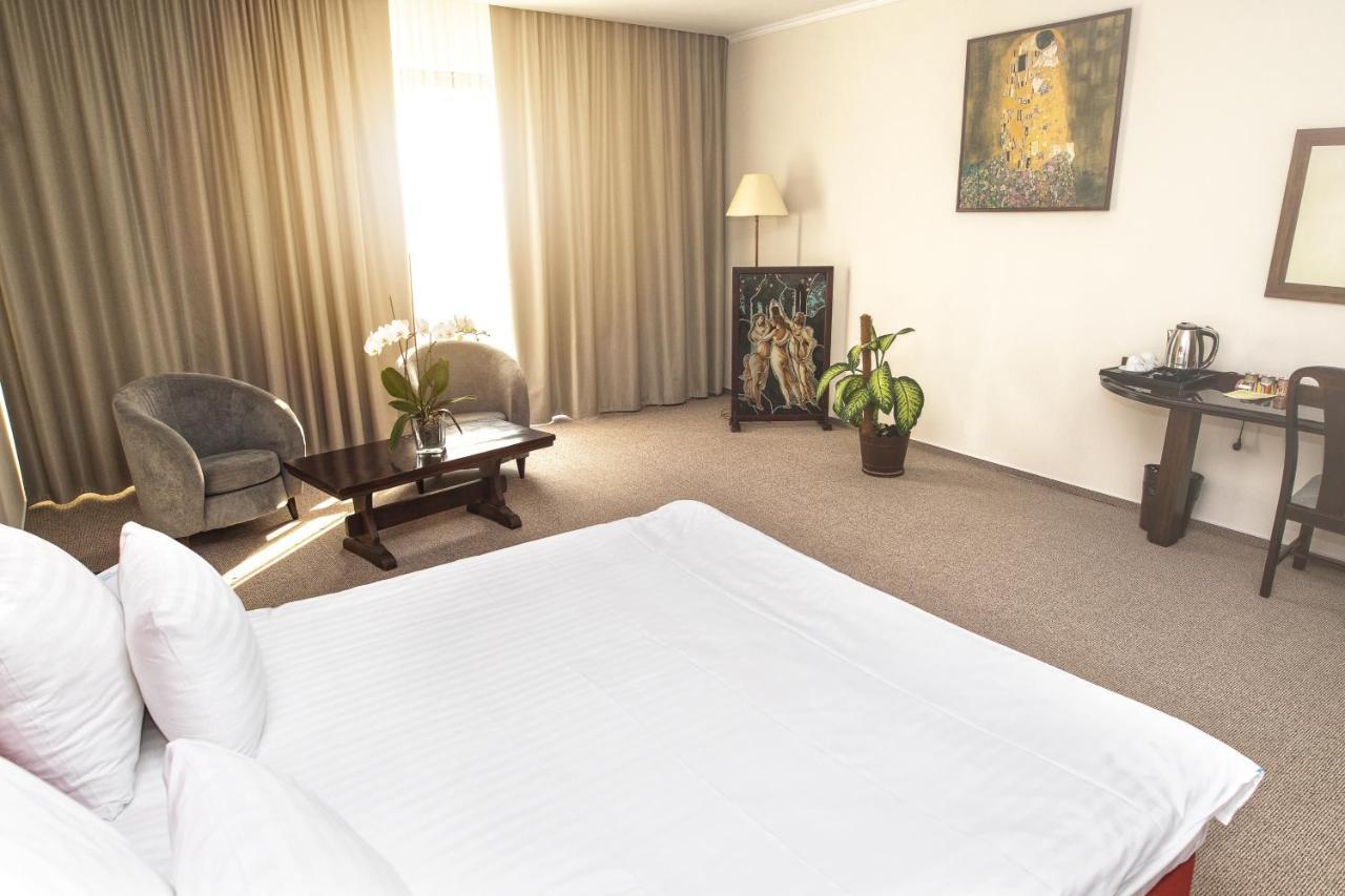 International Bucharest City Centre Hotel Zewnętrze zdjęcie